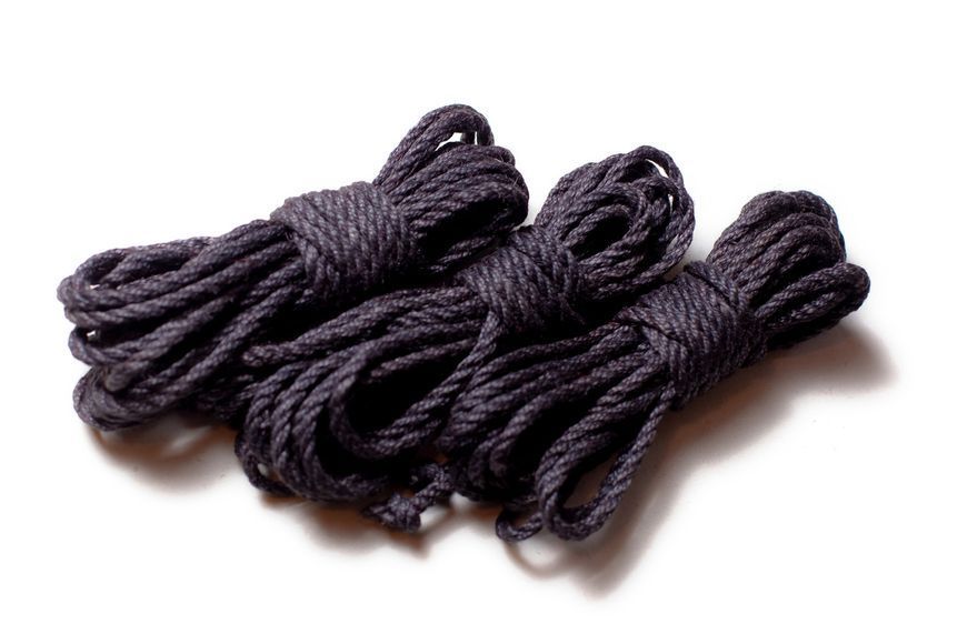 Веревка для Шибары MdB 4 м Jute Черная, d-6 мм 1684029281 фото